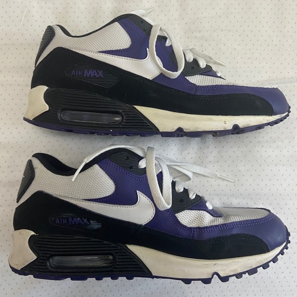 Looking to sell fast - Nike Air Max 90 Purple - Picture 1 of 6